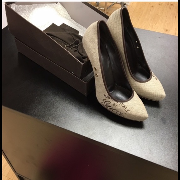 Gucci Shoes - ISO - GUCCI LINEN LIMITED EDITION PUMPS - SZ 8/8.5
